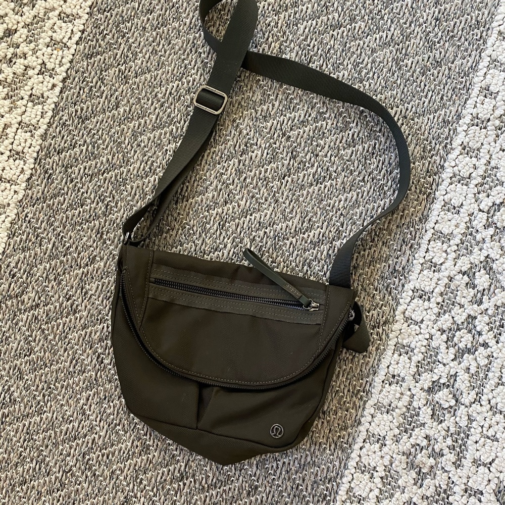 Never used lulu bag